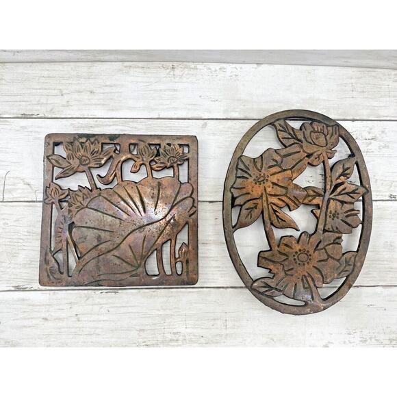 2 Vintage Copper and Cast Iron Floral Trivet Hot Dish Holders SET OF 2 - Picture 1 of 12